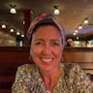 Meet your Posher, Caroline